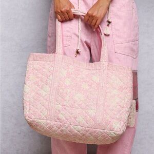 NEW POL Quilted Floral Carryall Tote Bag Pink & White Patchwork Oversized Tote